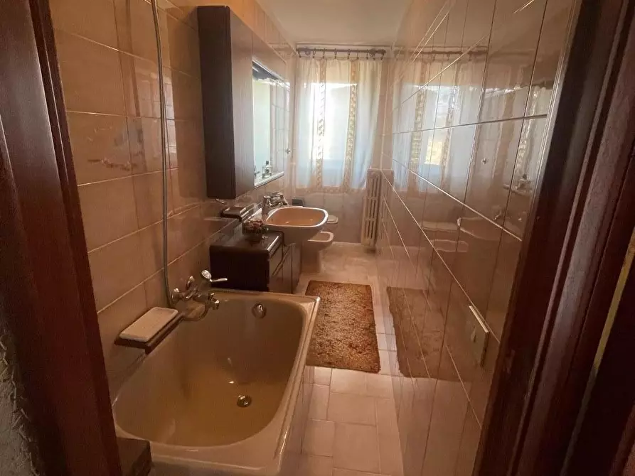 Immagine 8 di Appartamento in vendita  a Montalcino