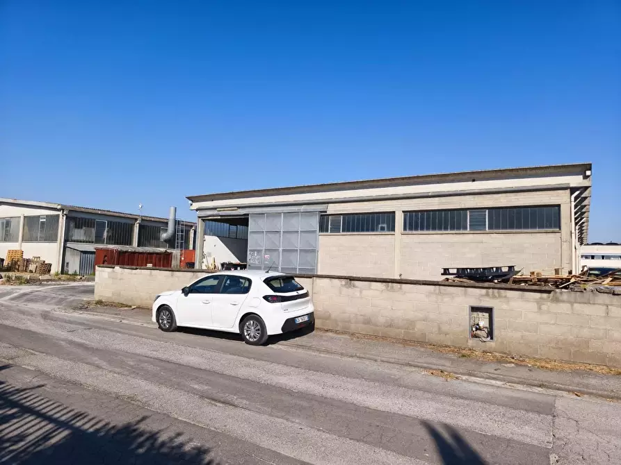Immagine 7 di Capannone industriale in affitto  a Ponsacco