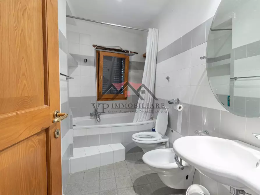 Immagine 43 di Appartamento in vendita  a Radicondoli