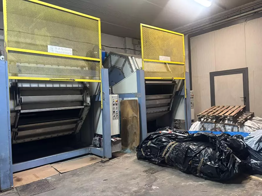 Immagine 4 di Capannone industriale in vendita  a Santa Croce Sull'arno