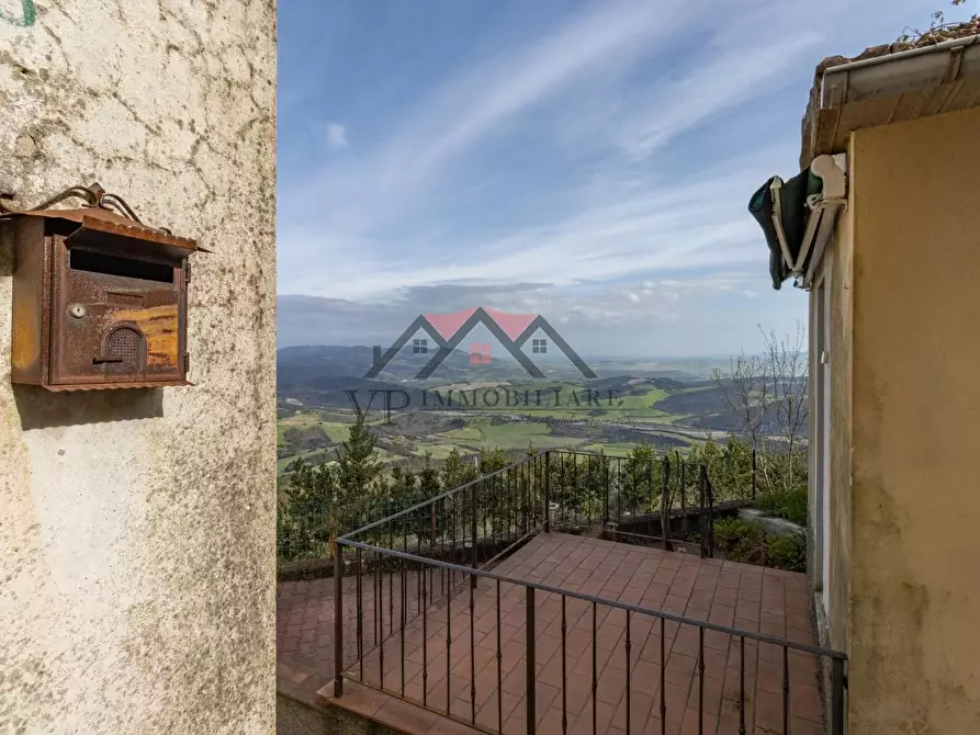 Immagine 3 di Appartamento in vendita  a Pomarance