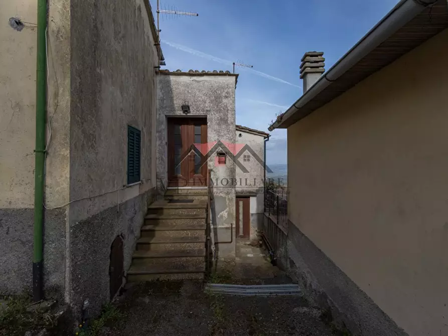 Immagine 2 di Appartamento in vendita  a Pomarance