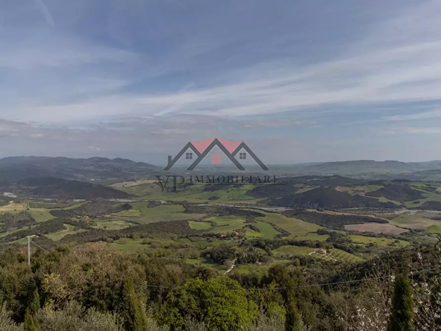 Immagine 10 di Appartamento in vendita  a Pomarance