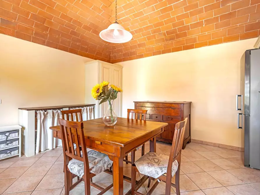 Immagine 13 di Rustico / casale in vendita  a Cascina