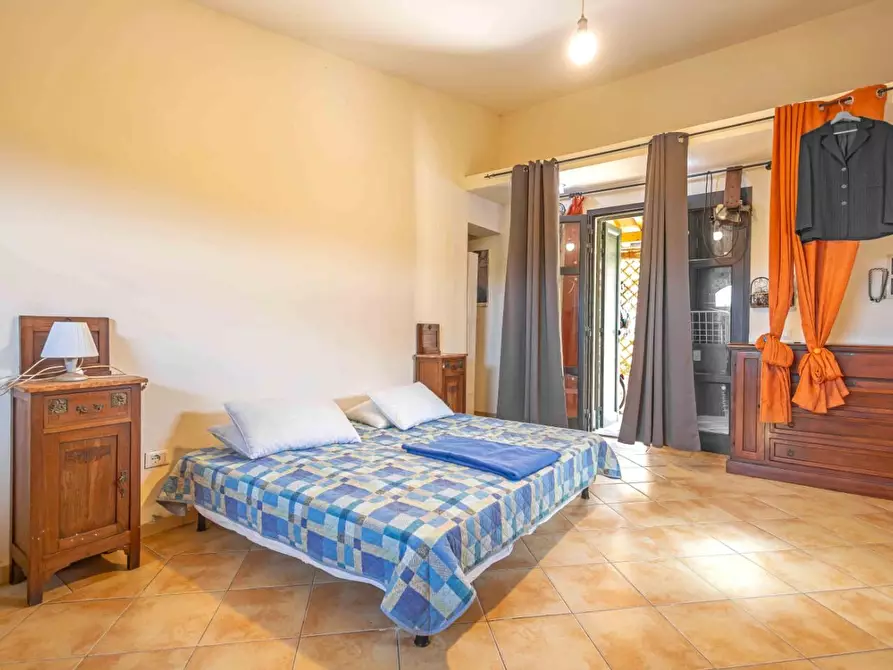 Immagine 23 di Rustico / casale in vendita  a Cascina