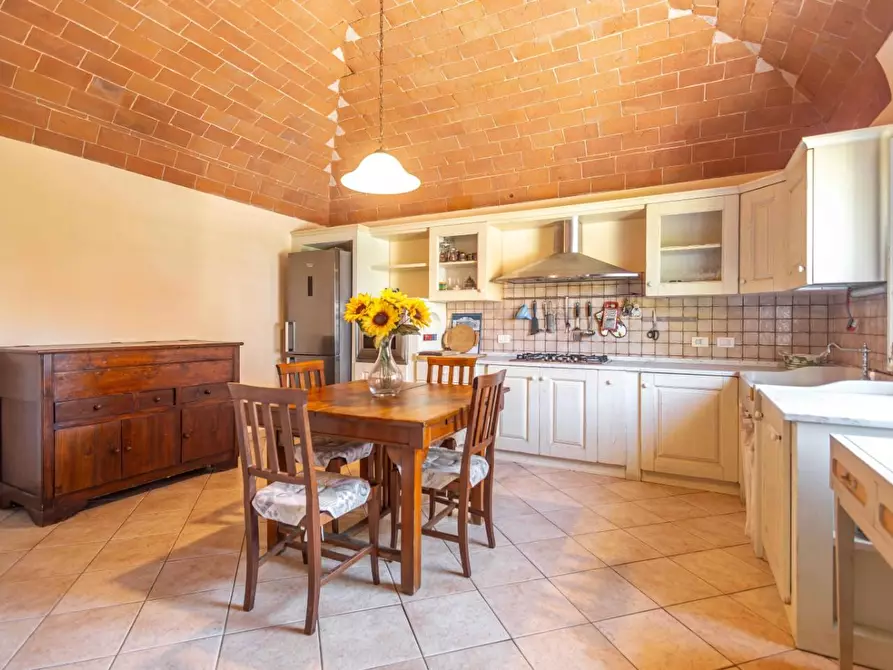 Immagine 5 di Rustico / casale in vendita  a Cascina