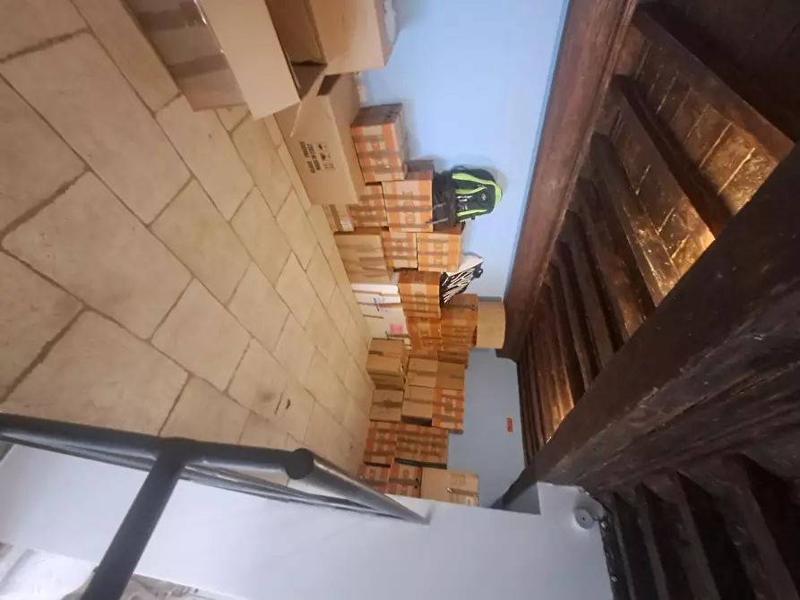 Immagine 34 di Appartamento in vendita  a Livorno