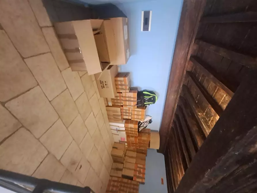 Immagine 33 di Appartamento in vendita  a Livorno