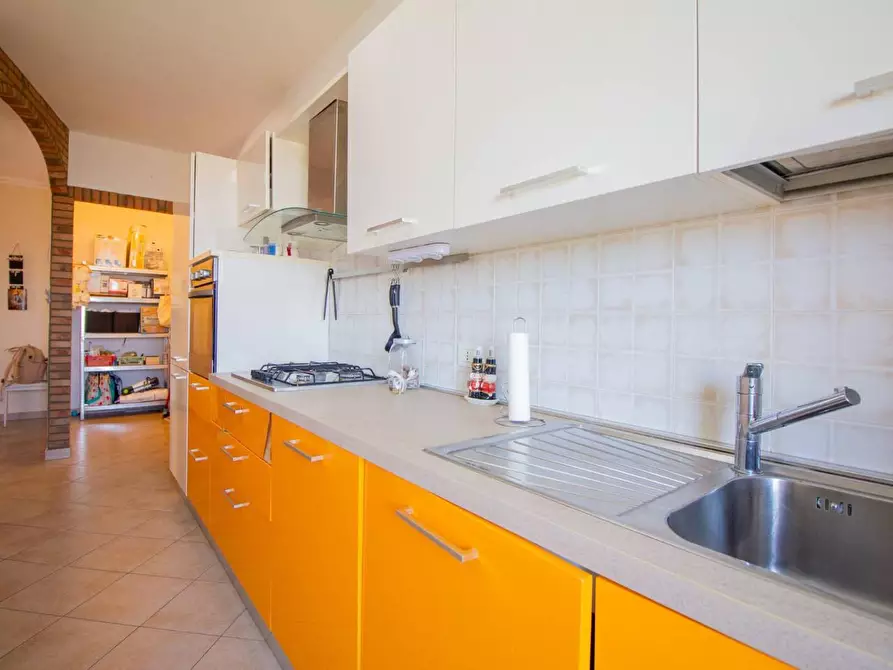 Immagine 7 di Appartamento in vendita  a Cascina