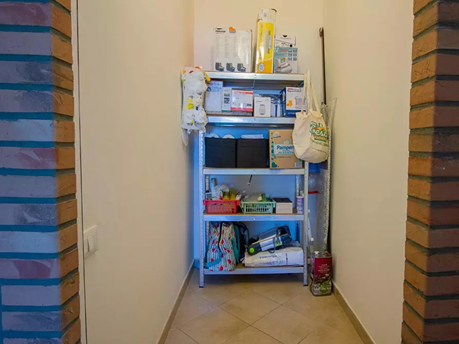 Immagine 10 di Appartamento in vendita  a Cascina