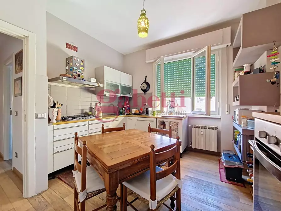 Immagine 28 di Mansarda in vendita  a Pisa