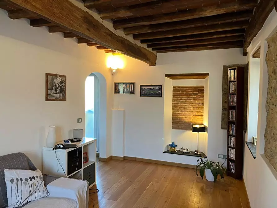 Immagine 9 di Terratetto in vendita  a Camaiore