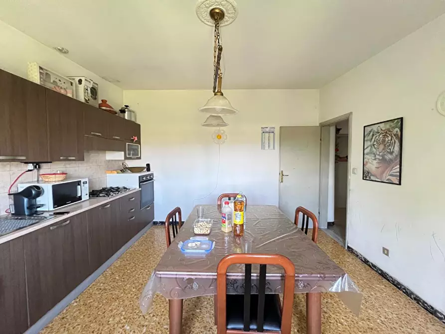 Immagine 8 di Appartamento in vendita  a Santa Maria A Monte