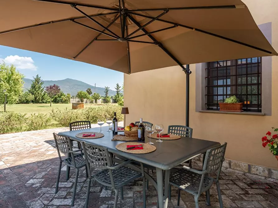 Immagine 7 di Casa colonica in vendita  a Cascina