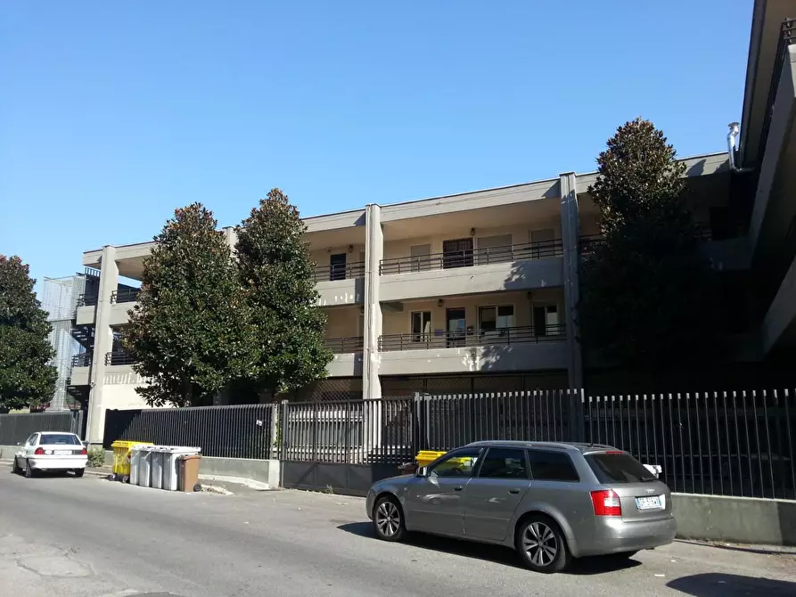 Immagine 26 di Ufficio in affitto  a Guidonia Montecelio