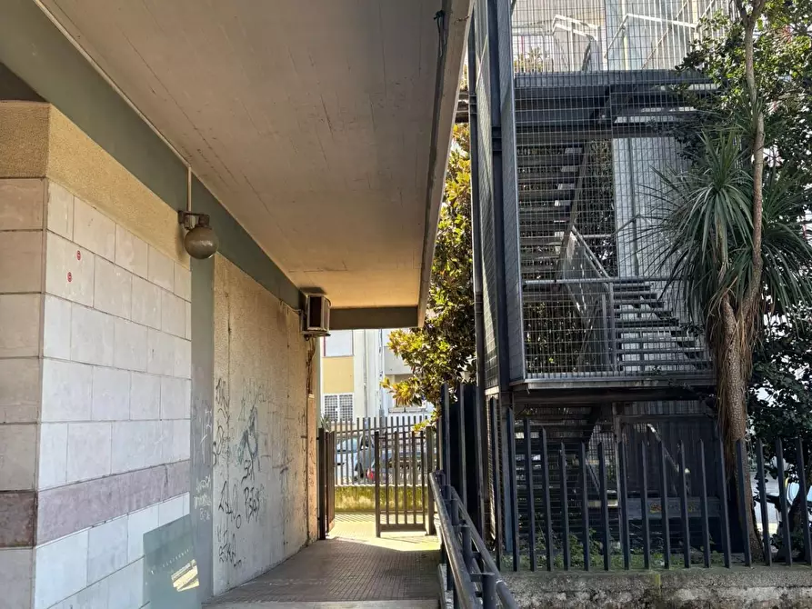 Immagine 19 di Ufficio in affitto  a Guidonia Montecelio