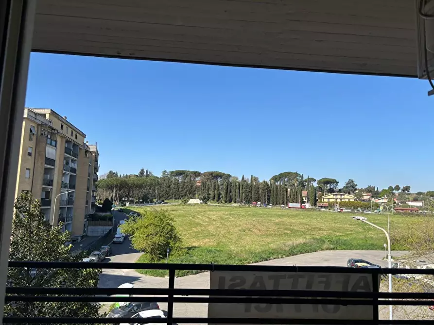 Immagine 24 di Ufficio in affitto  a Guidonia Montecelio