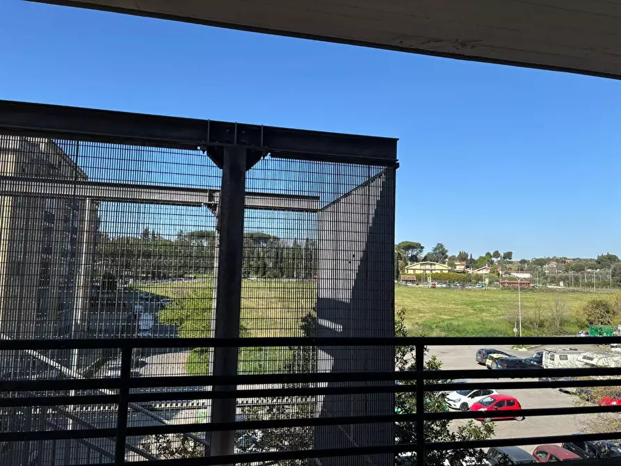 Immagine 23 di Ufficio in affitto  a Guidonia Montecelio