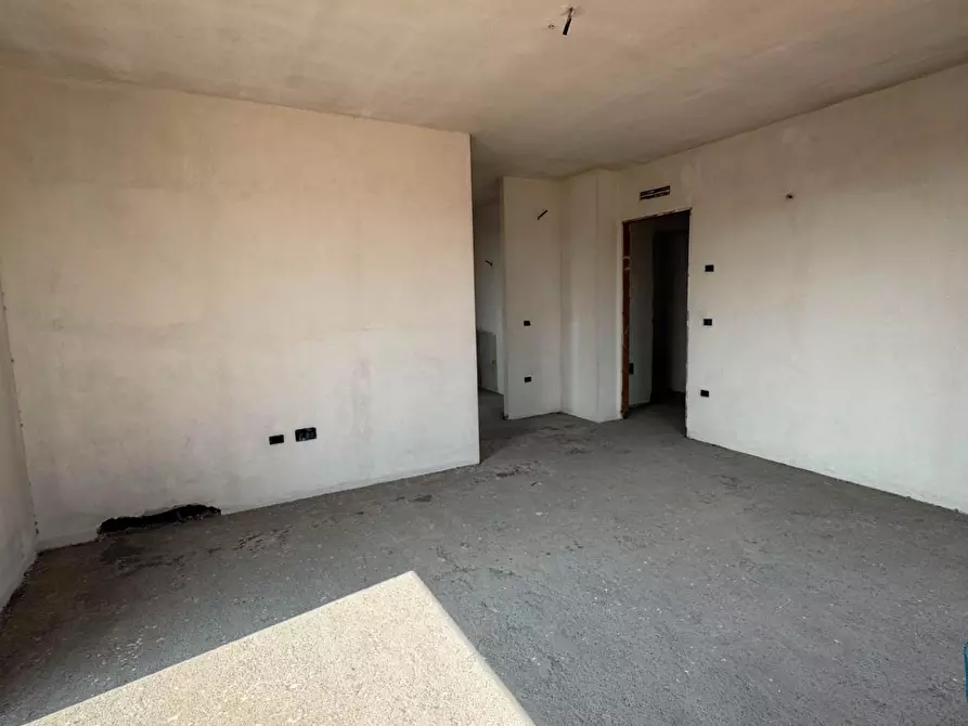 Immagine 10 di Mansarda in vendita  a Pontedera