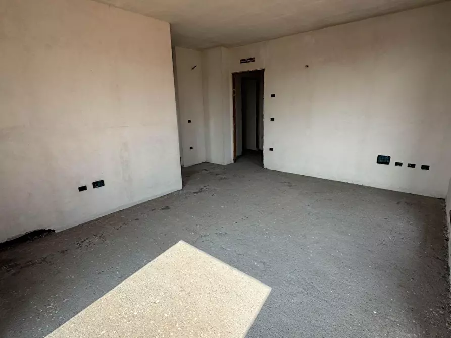 Immagine 9 di Mansarda in vendita  a Pontedera