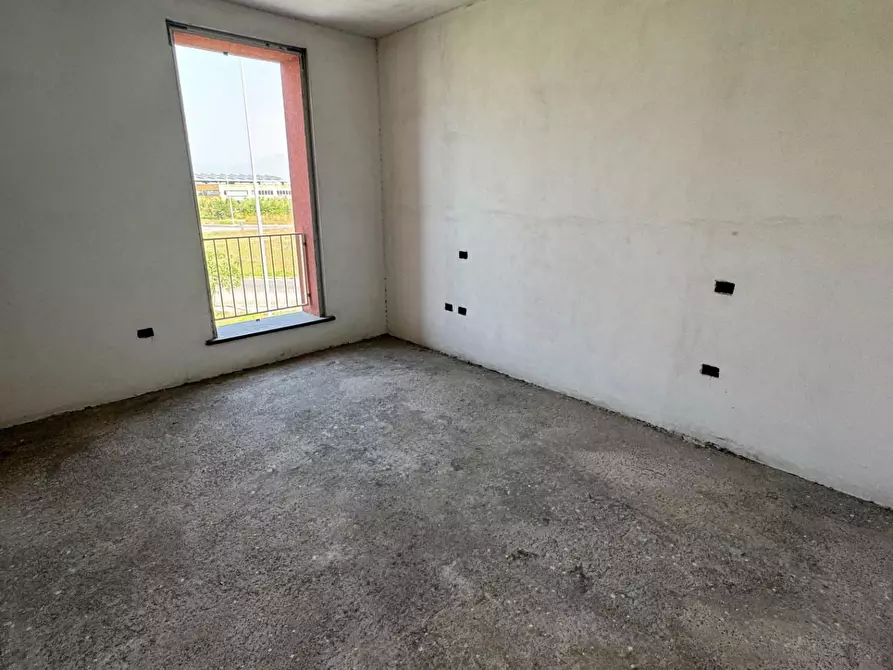 Immagine 2 di Mansarda in vendita  a Pontedera