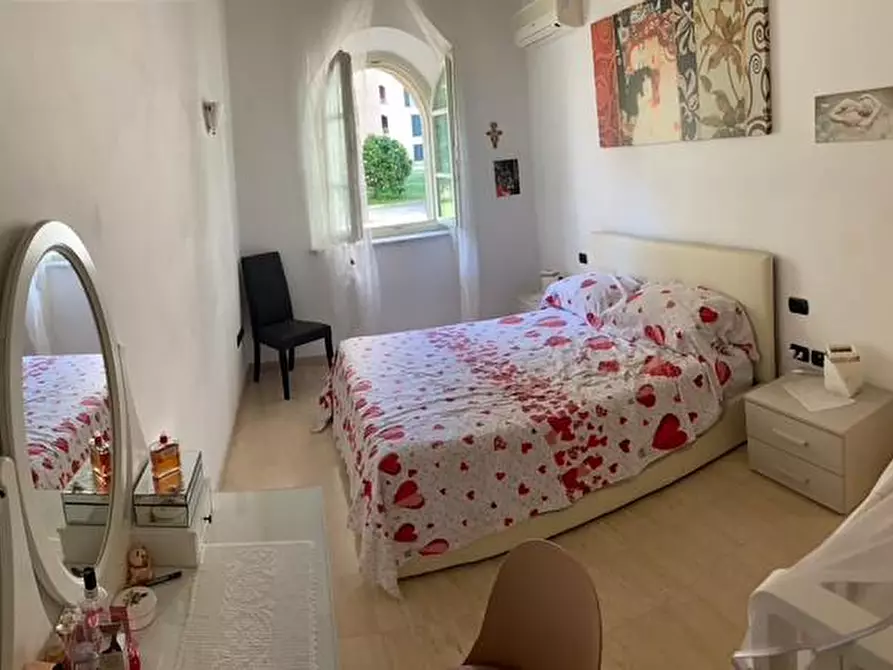 Immagine 13 di Appartamento in vendita  a Pisa