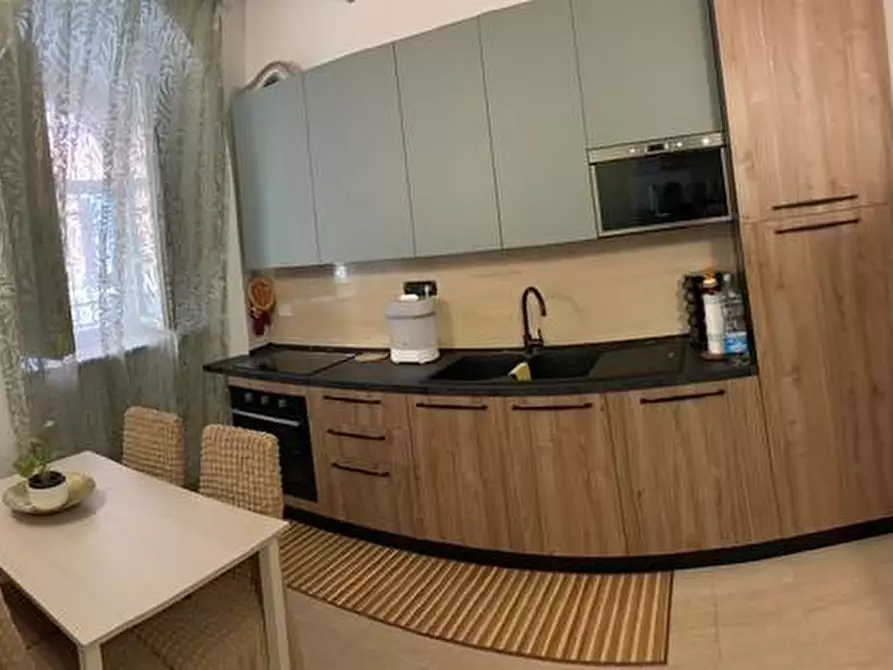 Immagine 2 di Appartamento in vendita  a Pisa