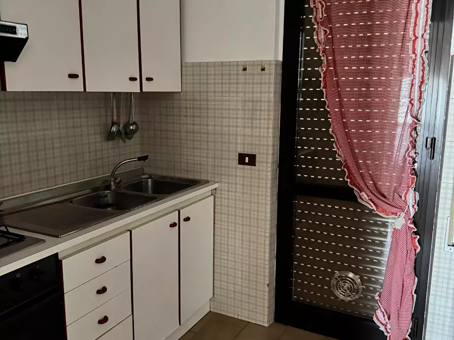 Immagine 3 di Appartamento in vendita  a Viareggio