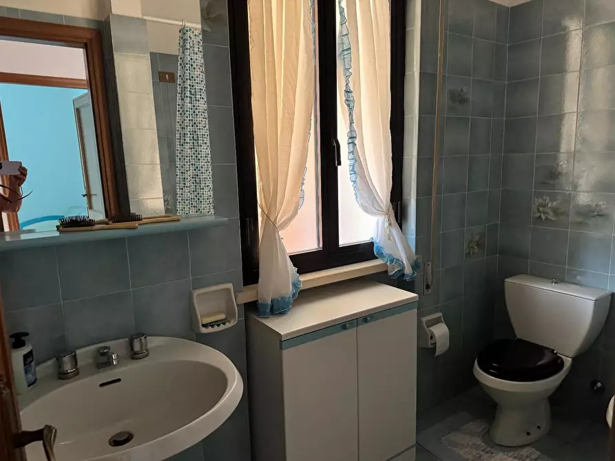 Immagine 6 di Appartamento in vendita  a Viareggio