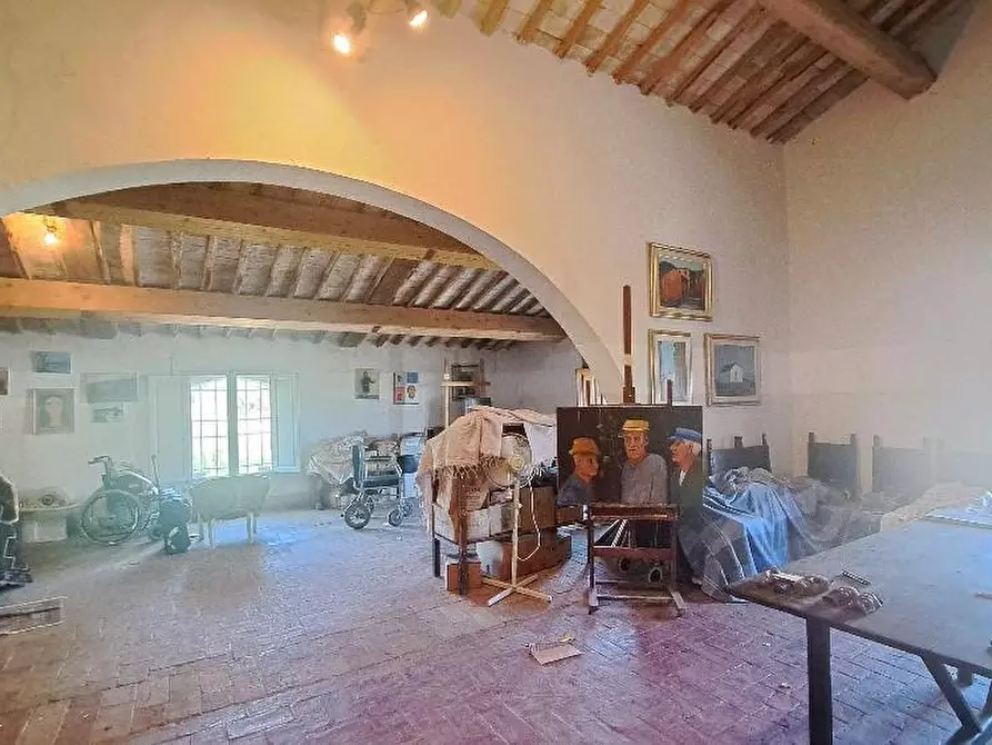 Immagine 29 di Casa colonica in vendita  a San Giuliano Terme