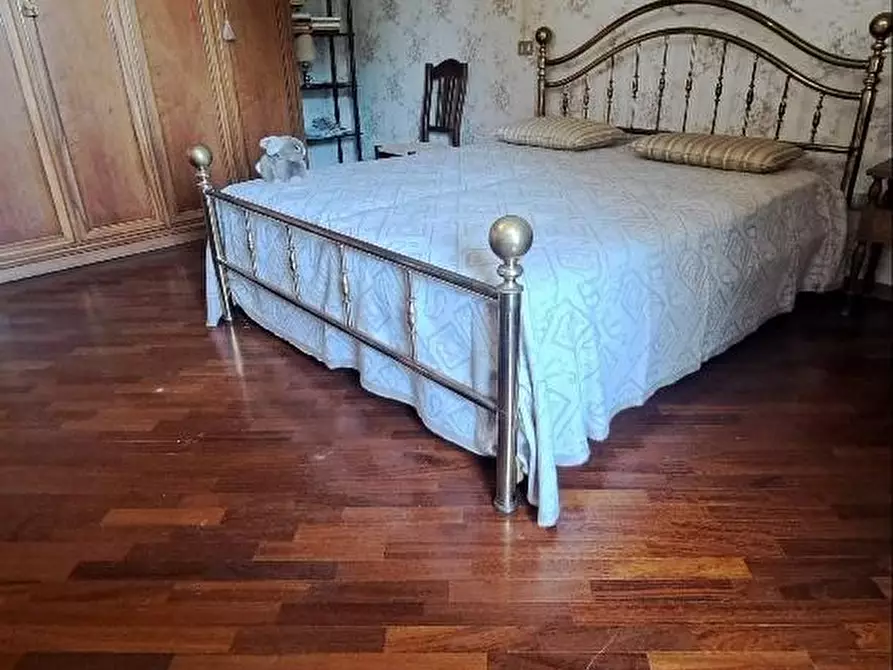 Immagine 21 di Casa colonica in vendita  a San Giuliano Terme