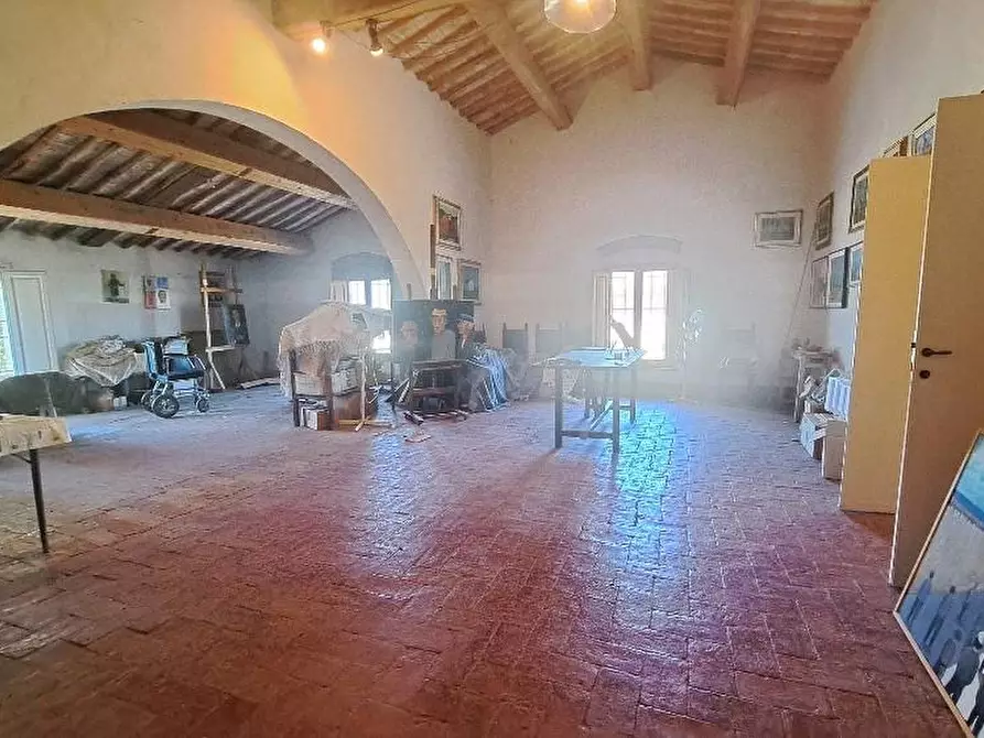 Immagine 27 di Casa colonica in vendita  a San Giuliano Terme