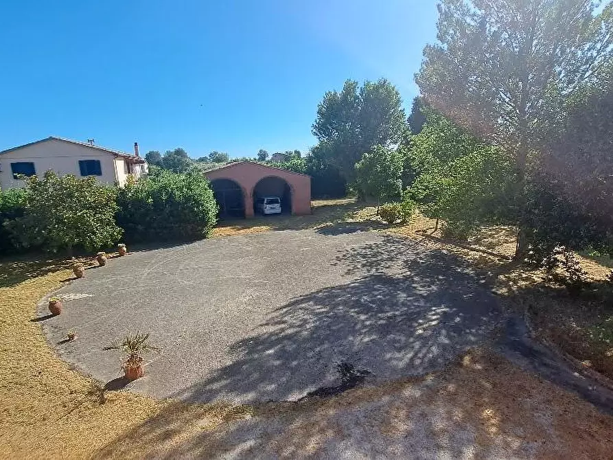 Immagine 30 di Casa colonica in vendita  a San Giuliano Terme