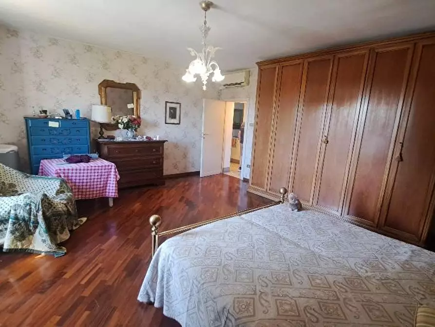 Immagine 20 di Casa colonica in vendita  a San Giuliano Terme