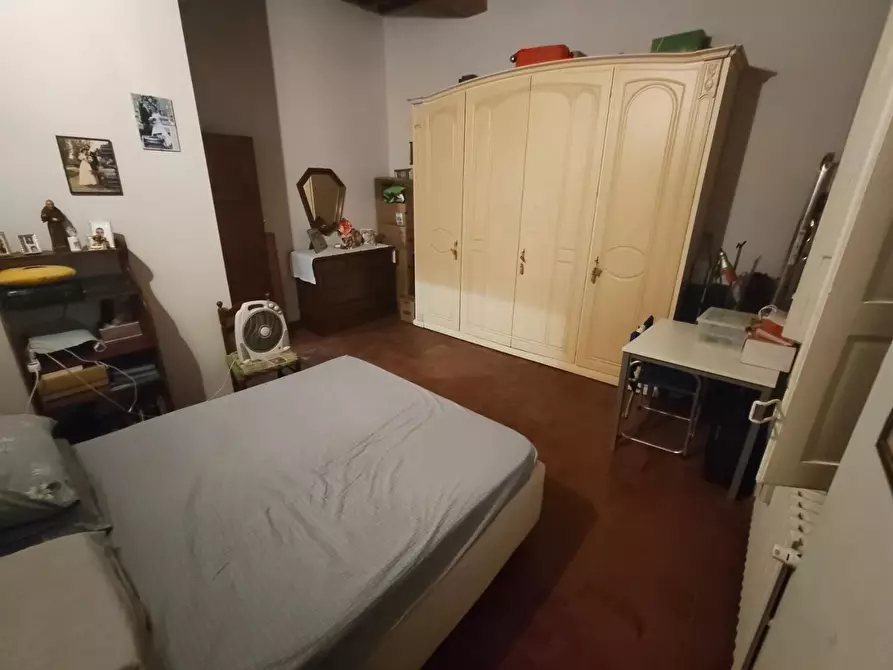 Immagine 18 di Appartamento in vendita  a Lucca