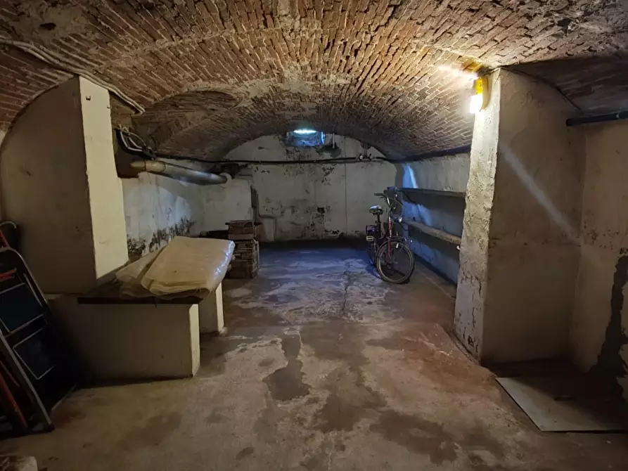 Immagine 33 di Appartamento in vendita  a Lucca