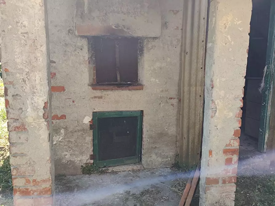 Immagine 26 di Appartamento in vendita  a Lucca