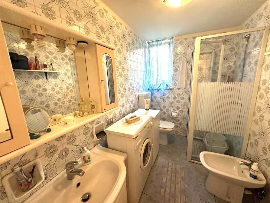 Immagine 13 di Appartamento in vendita  a Carrara