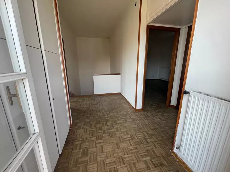 Immagine 18 di Casa trifamiliare in vendita  a Carrara