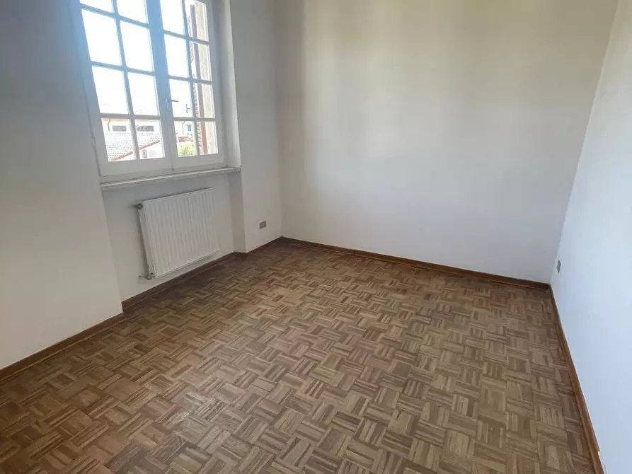 Immagine 20 di Casa trifamiliare in vendita  a Carrara