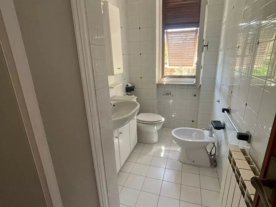 Immagine 26 di Casa trifamiliare in vendita  a Carrara