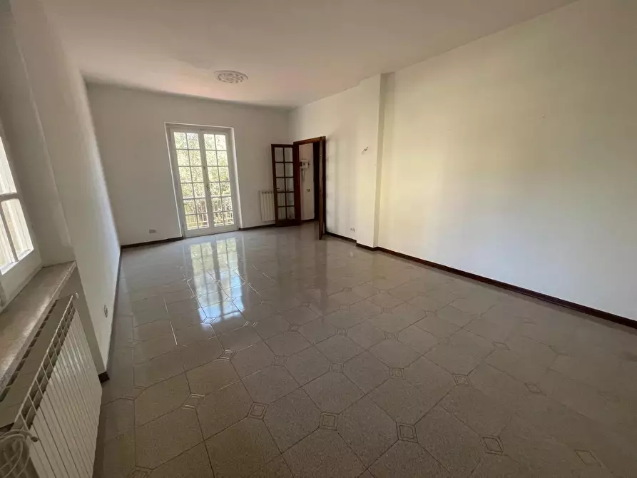 Immagine 19 di Casa trifamiliare in vendita  a Carrara