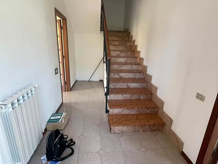 Immagine 5 di Casa trifamiliare in vendita  a Carrara