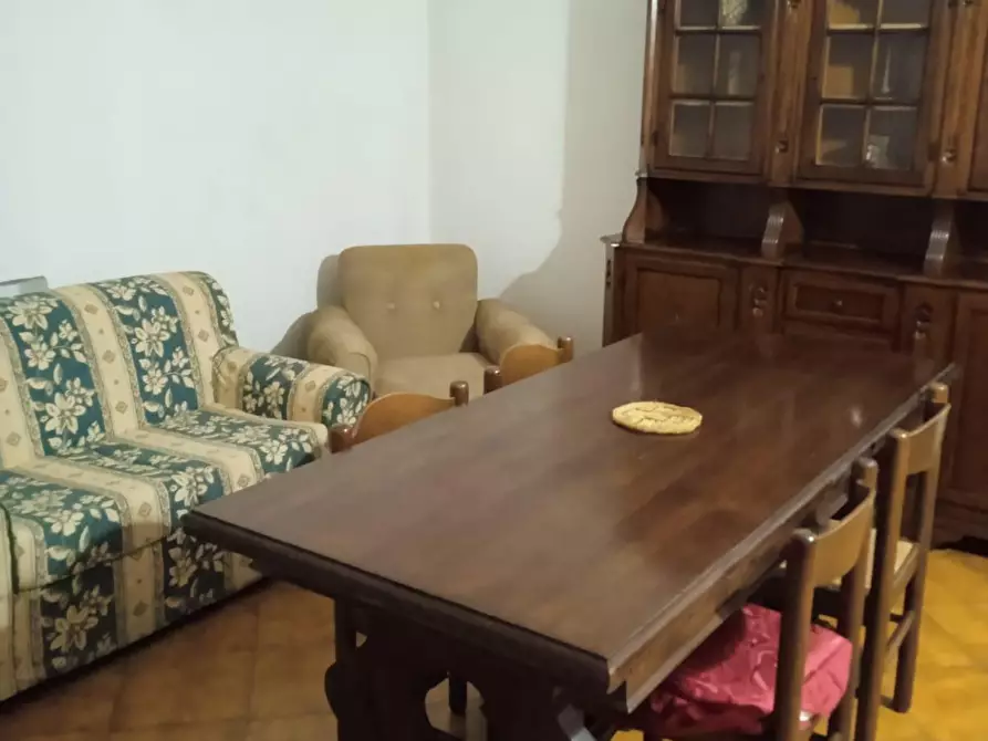 Immagine 3 di Appartamento in affitto  a Lucca