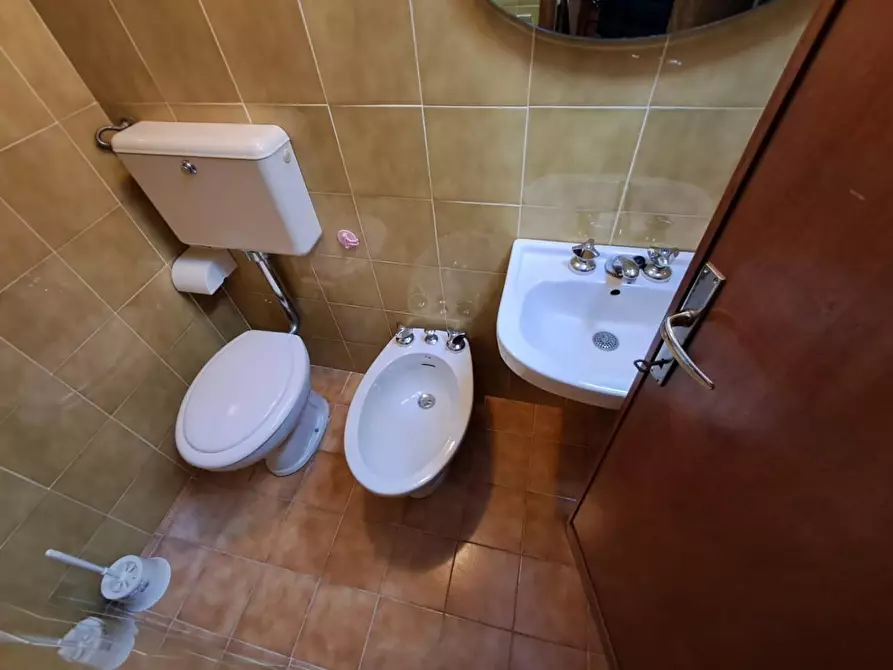 Immagine 40 di Appartamento in vendita  a Massa