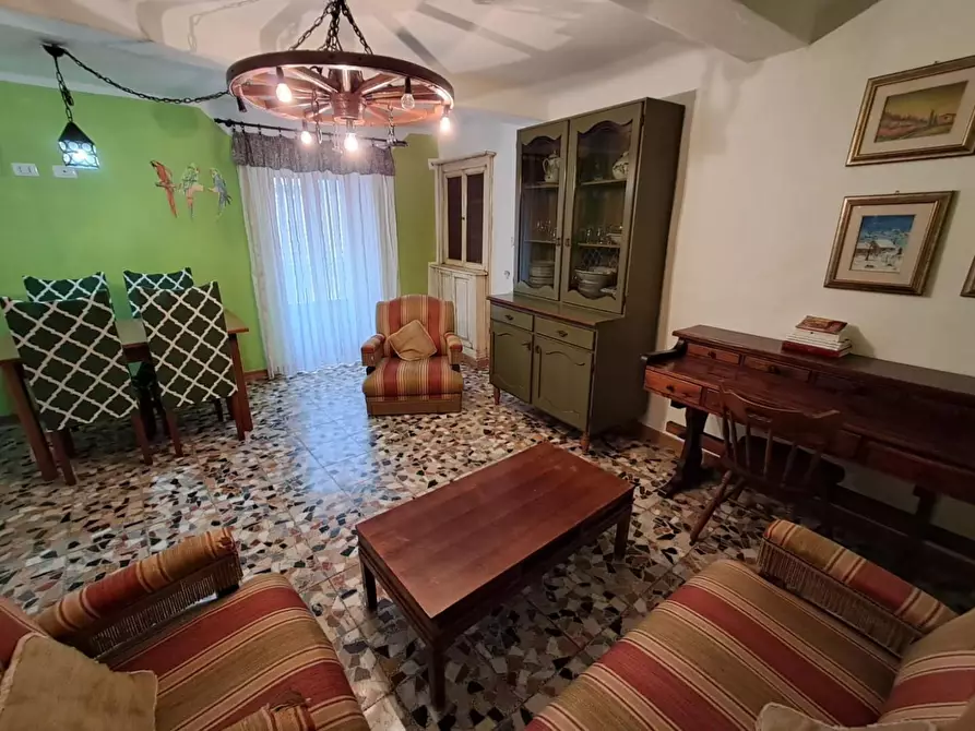 Immagine 30 di Appartamento in vendita  a Massa