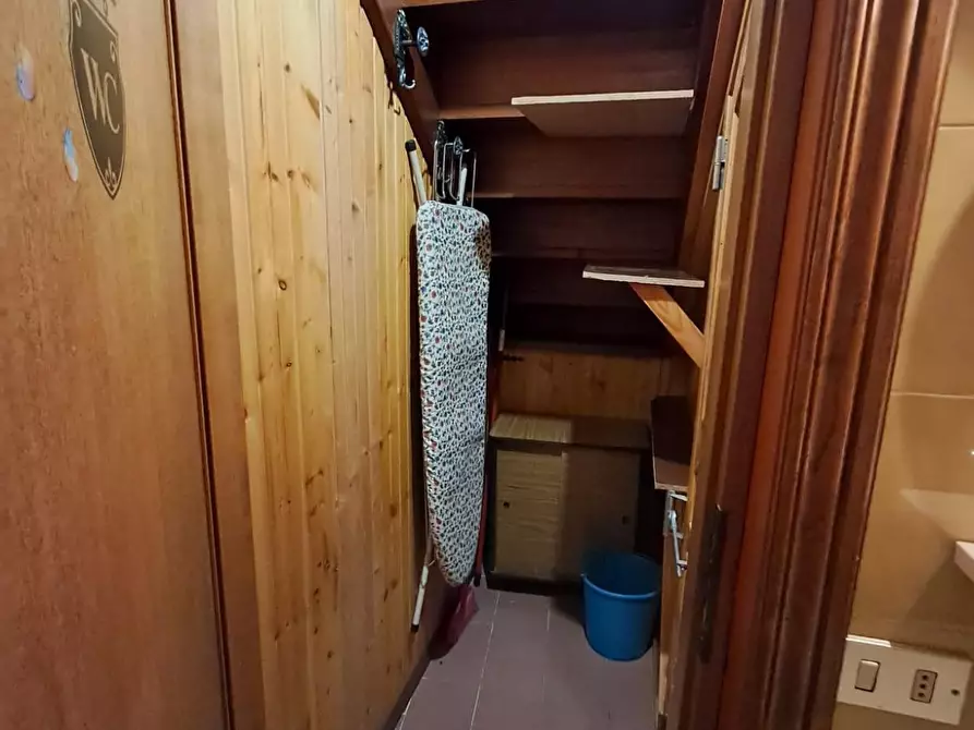 Immagine 52 di Appartamento in vendita  a Massa