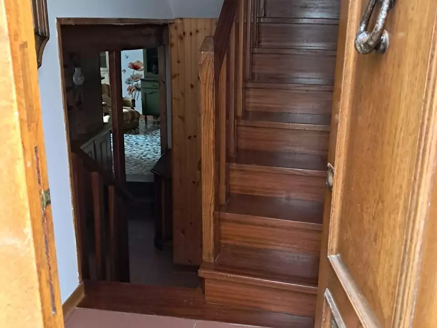 Immagine 9 di Appartamento in vendita  a Massa