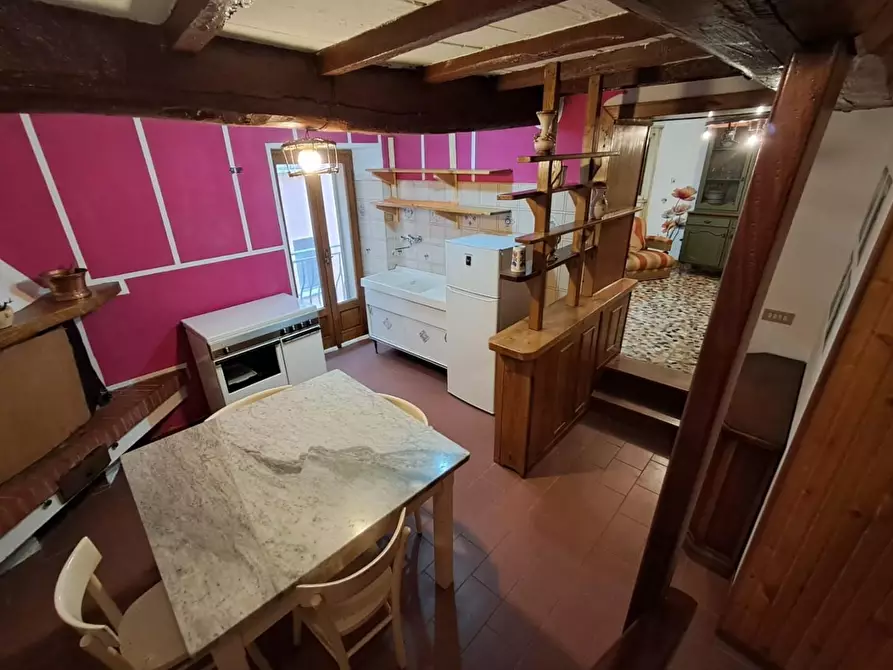 Immagine 11 di Appartamento in vendita  a Massa