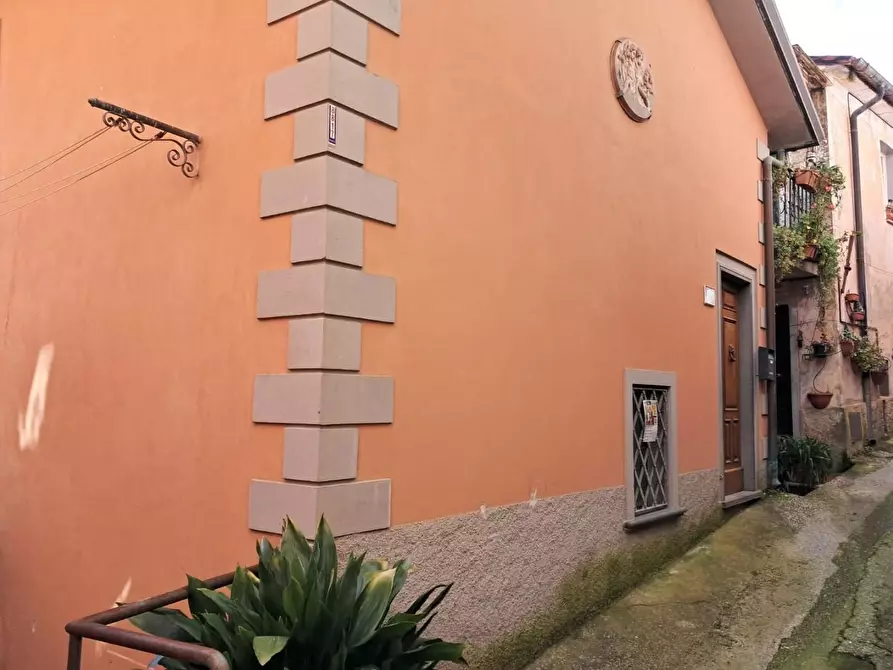 Immagine 8 di Appartamento in vendita  a Massa